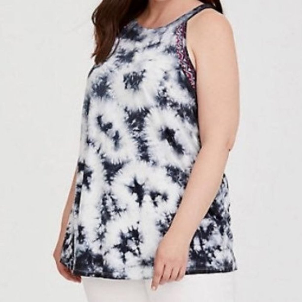 Torrid Embroidered, Keyhole, Tie Dye, High Neck Racer Plus Size 1, Teal Blue